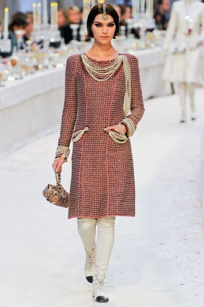 Look 3